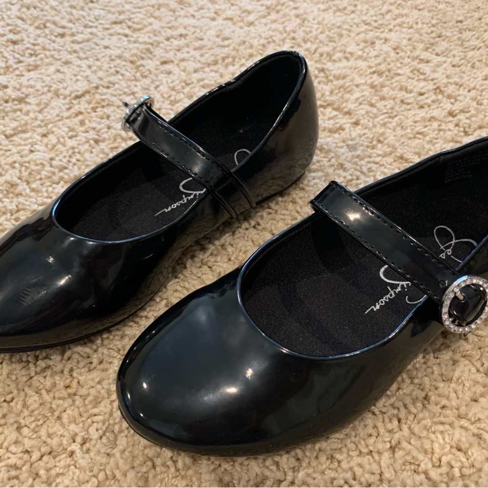 Jessica Simpson Black Dress Shoes with Shiny Finish